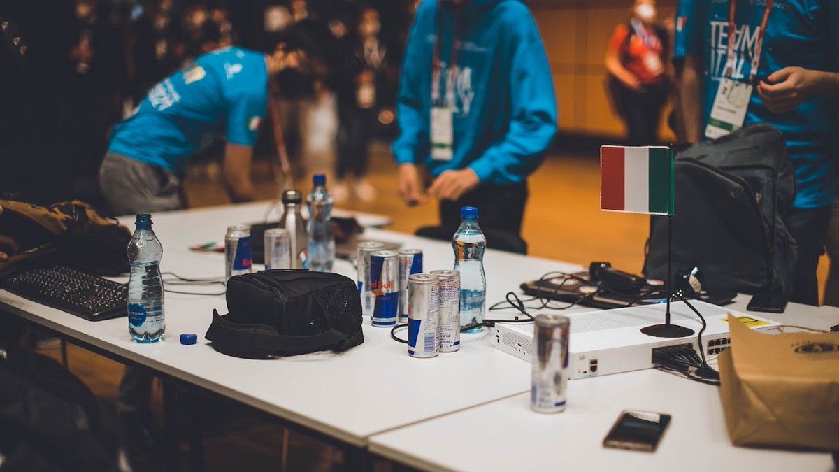 🇮🇹 We are ready for Day 2 of <a href="/ecsc2021/">ecsc2021</a>! Support our #TeamItaly!

🦾 Scorebord Live: ecsc2021.cz

#ECSC2021
#CyberSecurity
#CyberDefender
#CyberTeamItaly