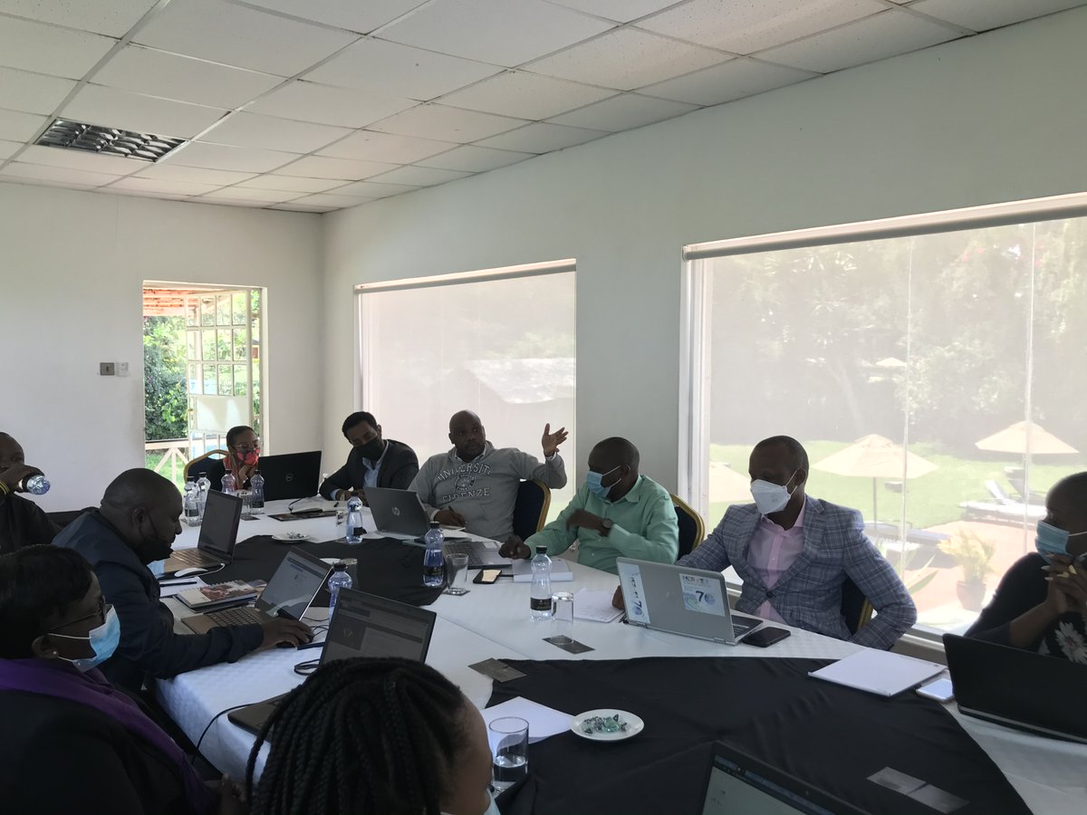 Open_Institute's tweet photo. Deliberating on the scoring used in the data maturity assessment is revealing the need to refine the indicators for the other counties going forward as outlined by @apalialomari & the other #datashujaaz
#countydata #dataleaders #datamaturity
@QhalaHQ https://t.co/33MJ6ncl0u