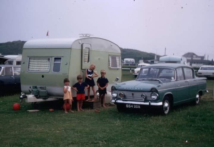 Retweet if you grew up caravanning with a SPRITE 😎