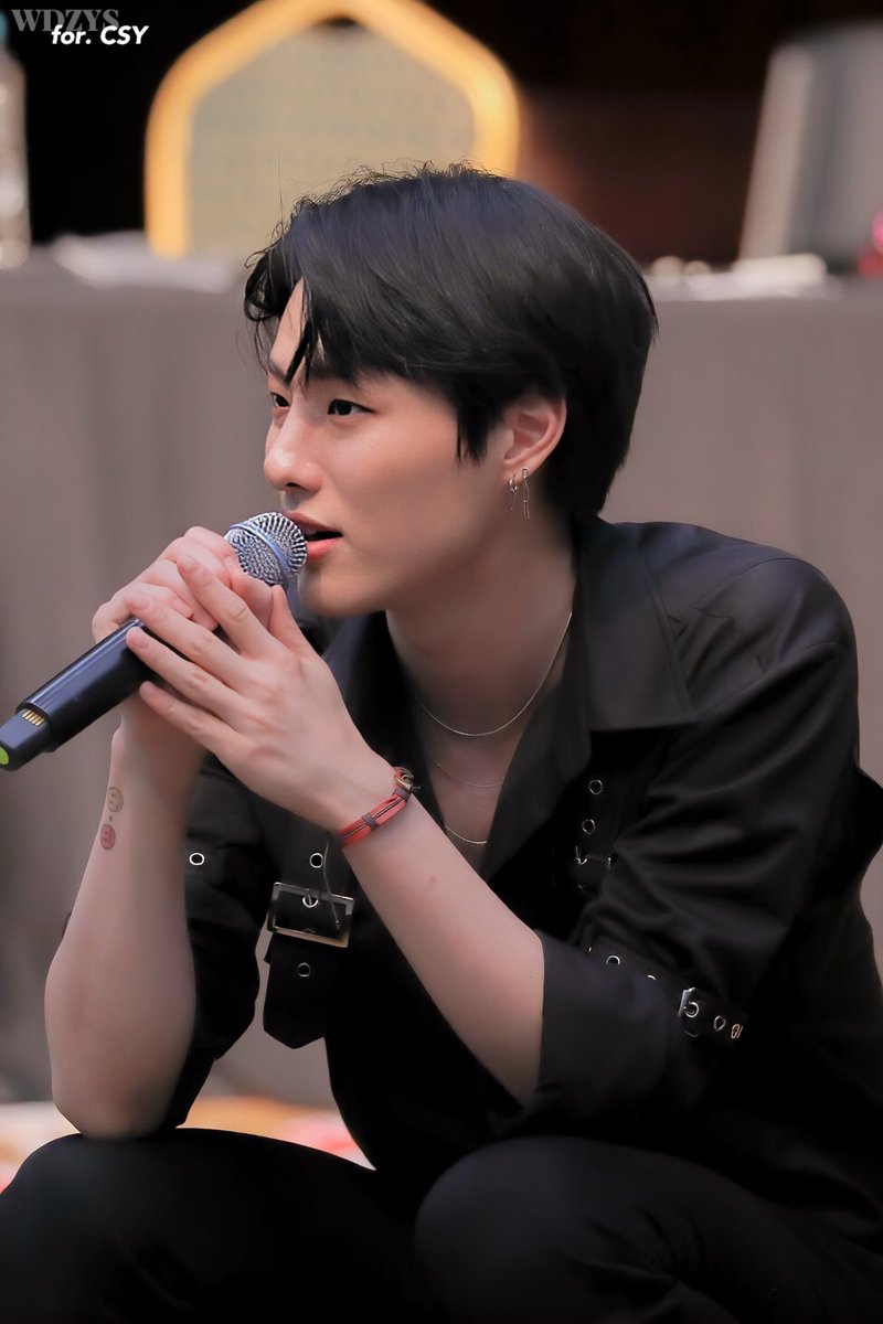 X1 Cho Seungyoun's style remains superior through years till now