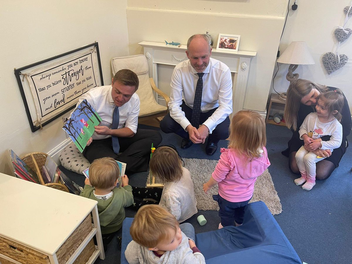 willquince's tweet photo. Visiting Playsteps Day Nursery in Swindon with @JustinTomlinson and joining in with activities - I want to thank early years staff and childcare workers for their incredible work over the past two years, despite challenges faced during the pandemic. https://t.co/yYaDYUX0vu