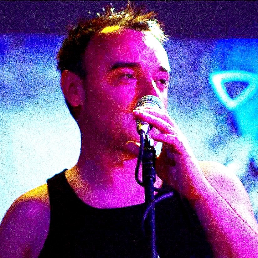 Hoy es el cumpleaños de nuestro <a href="/vhugoramos/">Hūgø</a> 
F E L I C I D A D E S ❤️🧡💛💚💙💜🤎🤍