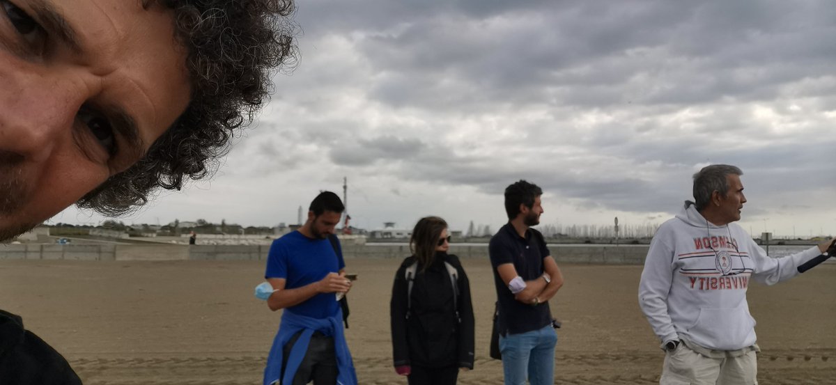 ecopomlab's tweet photo. Alternative places where to hold team meetings #POM #ecophysiology https://t.co/4n0NLjaXtW