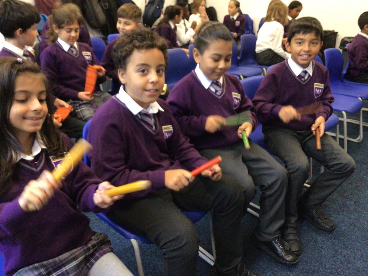 HPA_Philip_Lane's tweet image. Look at those smiling faces! #HPAPLYear1 were brilliant at learning the words and actions for one of our Harvest songs this week. While #HPAPLYear5 did a fantastic job of accompanying music and reading rhythms! What a joy to have music spilling into the corridors! #HPAPLMusic