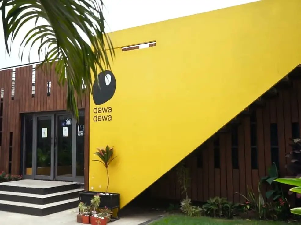 ArchPose's tweet photo. Beyond designing spectacular traditional buildings this team is challenging the status quo by transforming shipping containers into stunning , sustainable buildings with unique, fresh and modern designs ultimately shaping our urban landscape, one container building at a time." https://t.co/uBSLf3fePK
