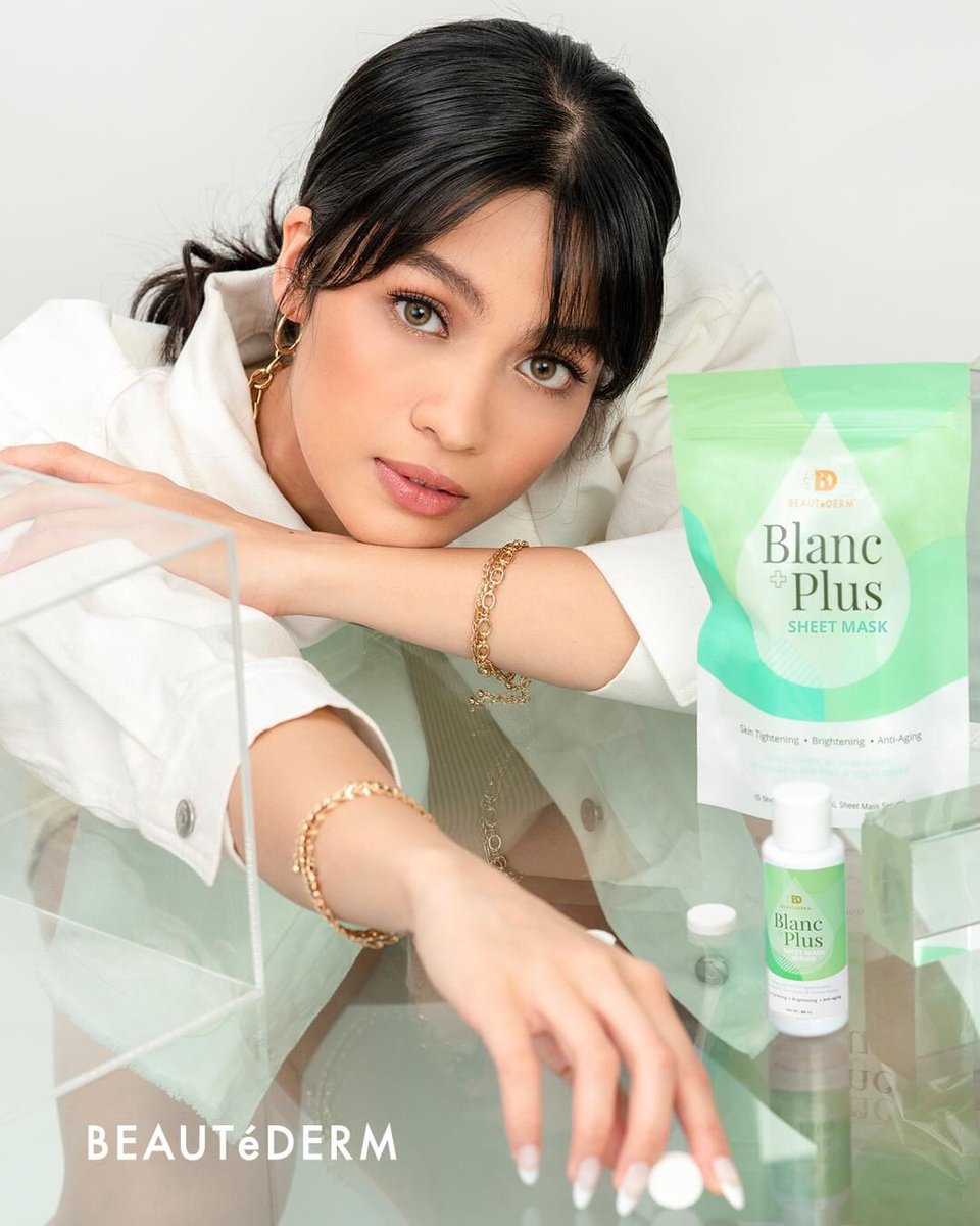 imRhyan22's tweet photo. Presenting — Beautéderm’s newest product — Blanc Plus Mask Care!

Get that glassy, smooth, supple skin you deserve and glow like young actress @itsJaneOineza 

#BEAUTéDERM
#BlancPlusMaskCare
#JaneOineza https://t.co/QxnlRwy2j1