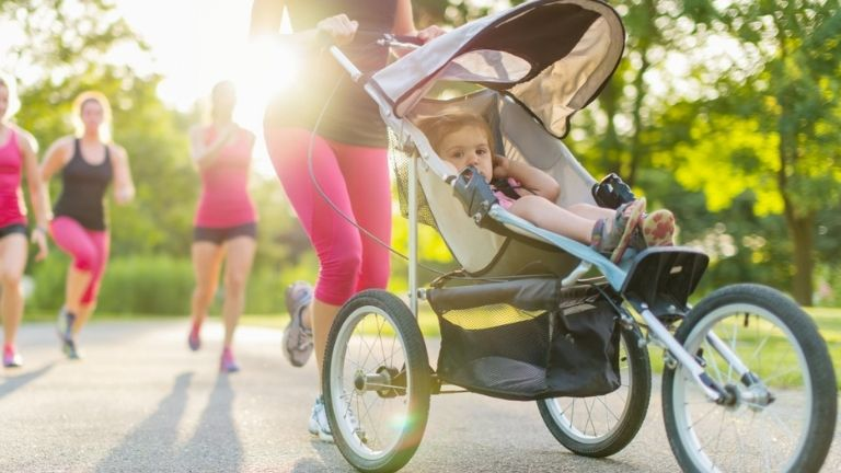 WSNet's tweet photo. LOVE❤ #WomeninSPORT #FEMALEHealth&amp;SPORT ♀ 

Postnatal exercise - an expert guide to running after giving birth

WITH: .@BazMoffat 

READ: https://t.co/z8FS0MuOPN

VIA: .@HealthistaTV 

MORE: #WomensSPORT&amp;HEALTH on News247 
Follow @WSNet &amp; CHECK IT OUT> https://t.co/FRBD6YUZDG https://t.co/vjJmYypkJS