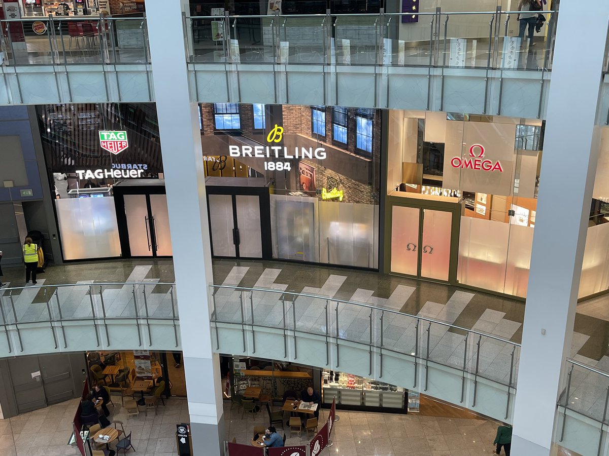 Greg_Lumley_1's tweet photo. Great brands opening soon! Part 2! #drakecircus https://t.co/ZP4hZGsrRD