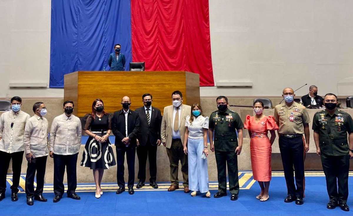 ICYMI | Good news One Defense Team! The DND led by Defense Secretary Delfin Lorenzana hurdled the FY 2022 budget scrutiny of the House of Representatives last night, 29 September 2021.

📷Armed Forces of the Philippines <a href="/TeamAFP/">Armed Forces of the Philippines</a> 

#OneDefenseTeamPH 🇵🇭