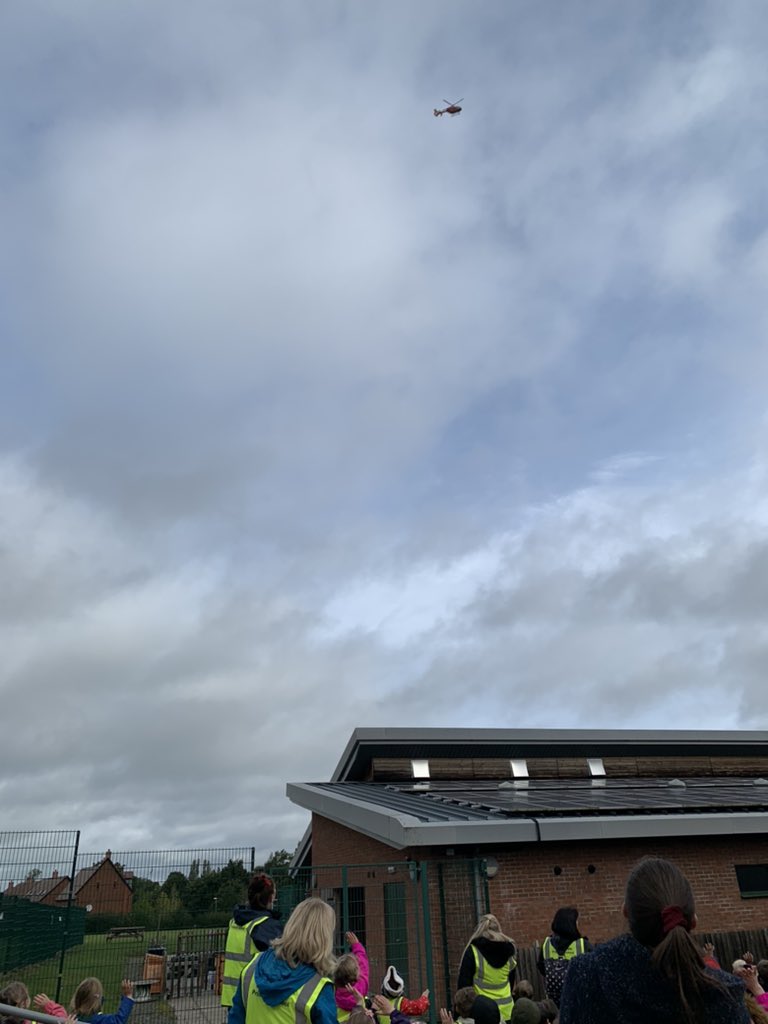Great excitement at MV site this morning. One of our Dad’s is an Air Ambulance doctor. We were lucky enough to have a surprise visit from an Air Ambulance vehicle AND a fly over from an helicopter!!