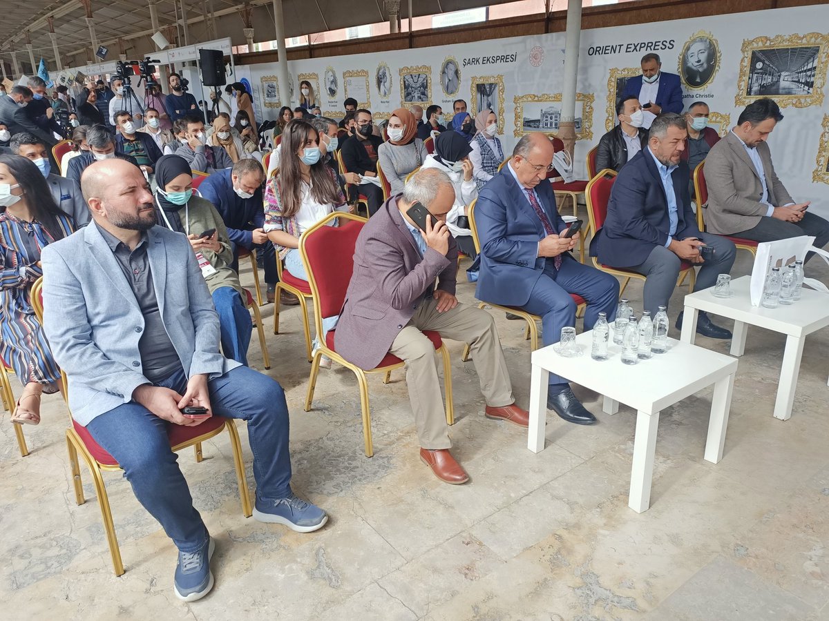 12. Uluslararası Dergi Fuarı açılışı başlıyor. #dergifuarı2021 <a href="/FatihBelediye/">Fatih Belediyesi</a>