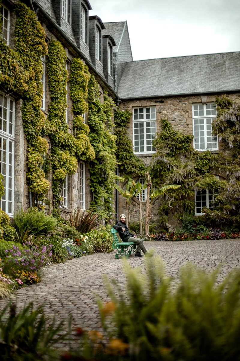 hellolaroux tweet media