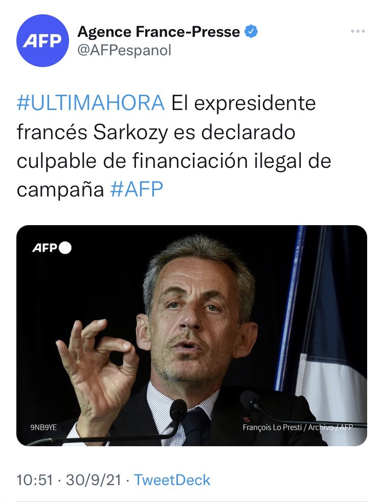 compromis's tweet photo. El PP posa Sarkozy com a exemple i a l’endemà el declaren culpable de finançament il·legal. 

No falla: tot el que toca el PP és corrupció. https://t.co/P66SLzwkZu