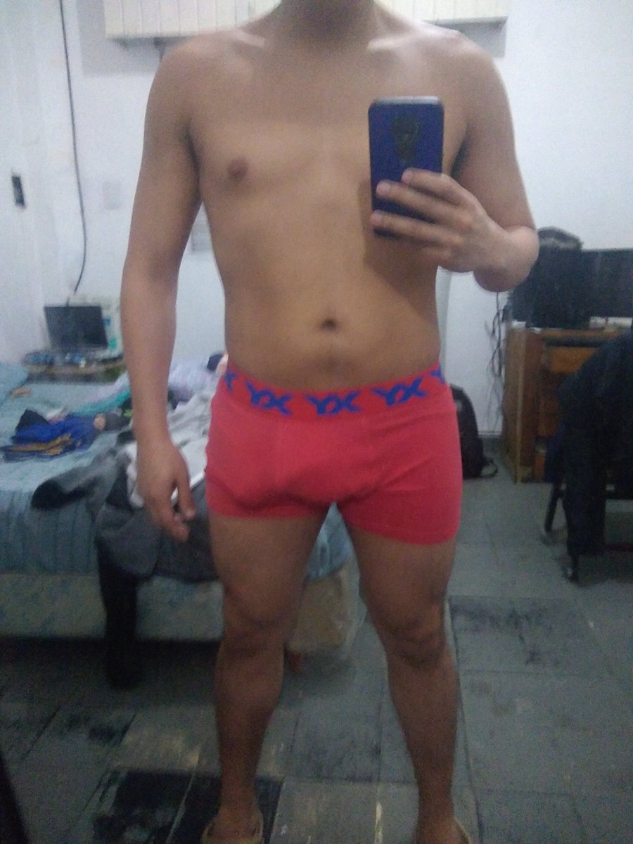 Cokbig26's tweet photo. Sin boxer o con boxer,? Que me queda https://t.co/Xkdtr5Mr58