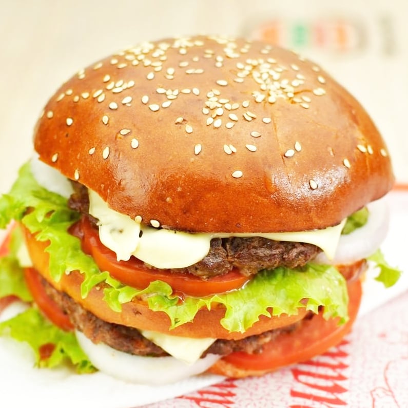 Foodexpress_cm's tweet photo. Laissez un 🍔 dans les commentaires si vous voulez ça tout de suite. 

#TT237 #Douala #Yaoundé https://t.co/HIvNdsan6h