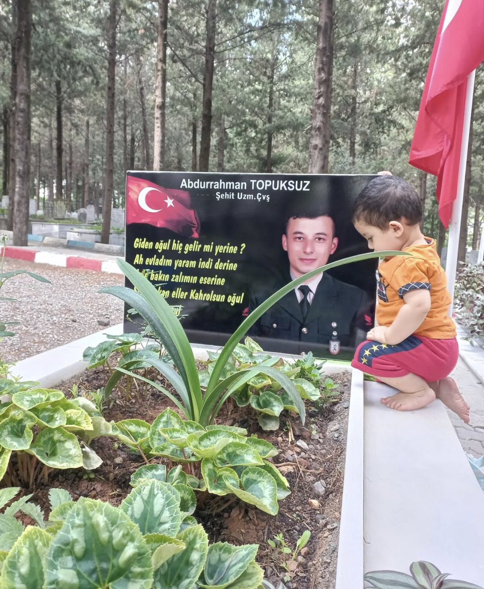 sehitlertepe's tweet photo. Ne çok acı var..”
Şehit Abdurrahman Topuksuz 🇹🇷 https://t.co/g1kdUK8OJd
