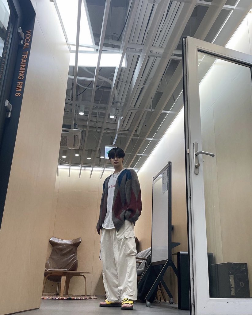_Leopics's tweet photo. [210929] Leo Instagram update

#LEO #레오 #TraineeA https://t.co/SN9BBBD7wi