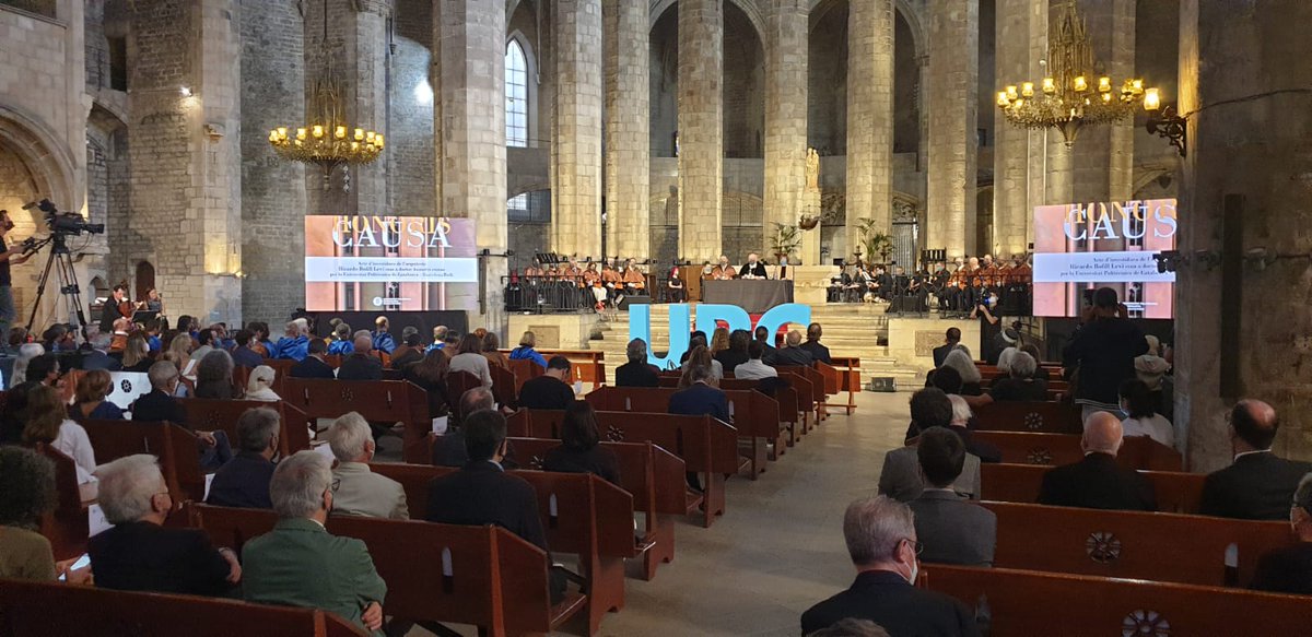 Comença l’acte d’investidura com a doctor #honoriscausaUPC de Ricardo Bofill, un dels màxims representants de l’#arquitectura internacional. 
↪️ Des de la Basílica de Santa Maria del Mar i #endirecte a YouTube: youtube.com/user/upc
En el marc dels #50anysUPC
Obrim fil ⬇️