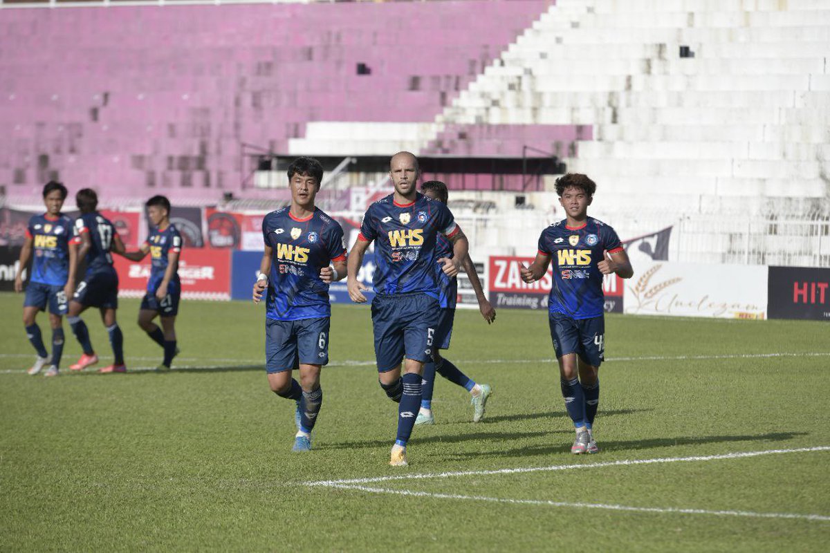 SabahFCofficial's tweet photo. Aksi separuh masa pertama di Kota Bharu.
π΄π΅βͺοΈπ¦π΄π΅βͺοΈ
#SabahFC #MalaysiaCup #Initeamkami #RaduTatapRadu #AwayMatch https://t.co/XIQFZ2OoBZ