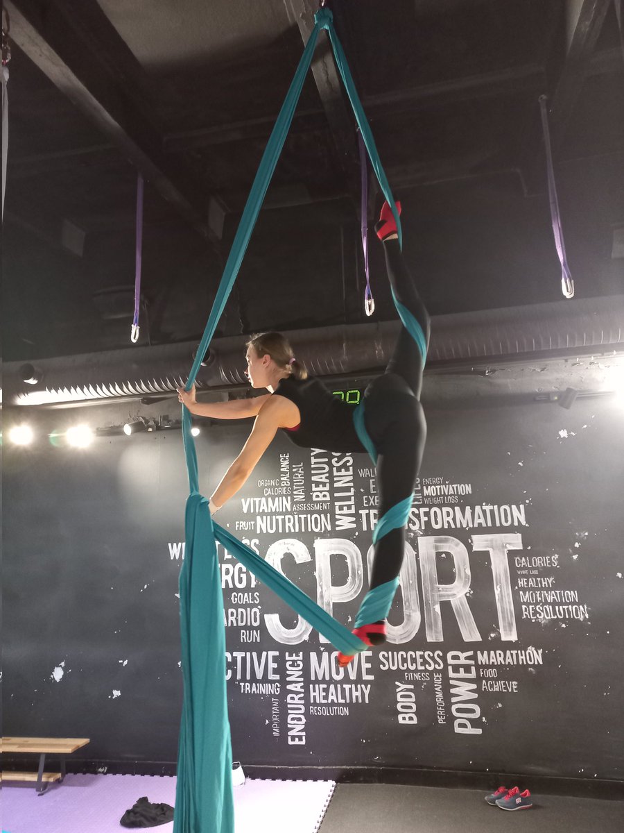 On my lane, on my road
Let go of your anxiousness
Only look forward and run (c) skz 

| #Stretching #aerialphotography #aerialsilks #Motivation |