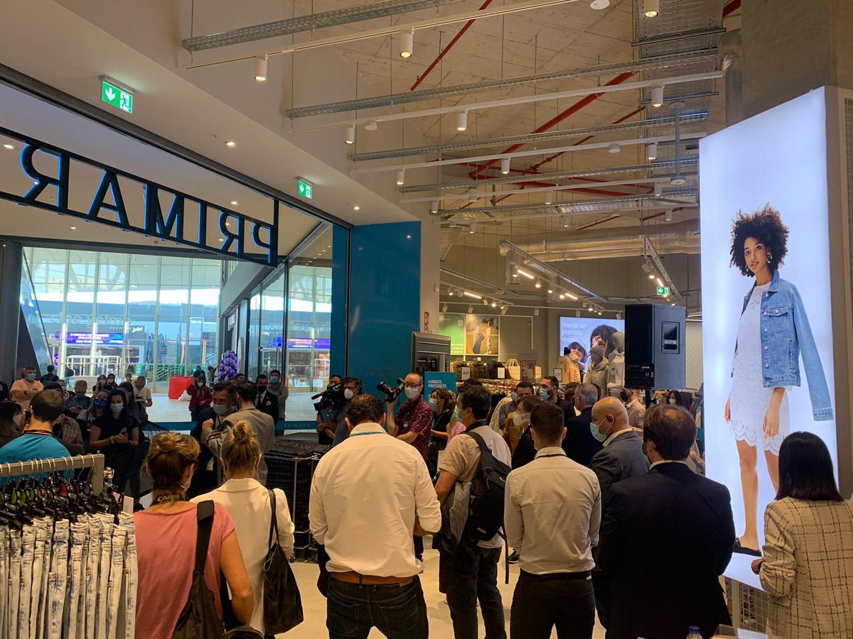 FloorForm's tweet image. Primark Vigo is opening today! Great work by the project team to get this completed and open in Spain.