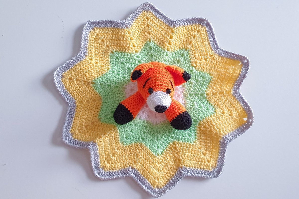 mamanaiis's tweet photo. Another neutral fox lovey... another one part of a selection of 3 gifts I made for wee ones due soon. https://t.co/zsuMu9Ywn7