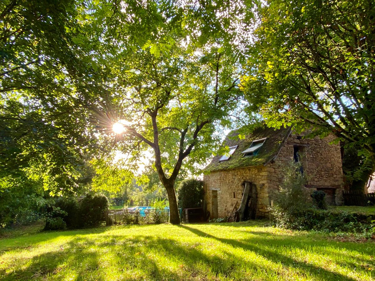 Just a few pics from our recent September residential workshop in France - beautiful place with lovely people. Dates being set soon for the Sept 2022 one.