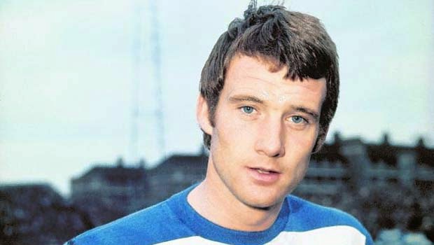 @unclebuckQPR When we were kids, playing football on the local rec from dawn to dusk, we all adopted the name of our mainy local Pompey or Saints heroes - except me. I was always, only ever... Rodney Marsh.