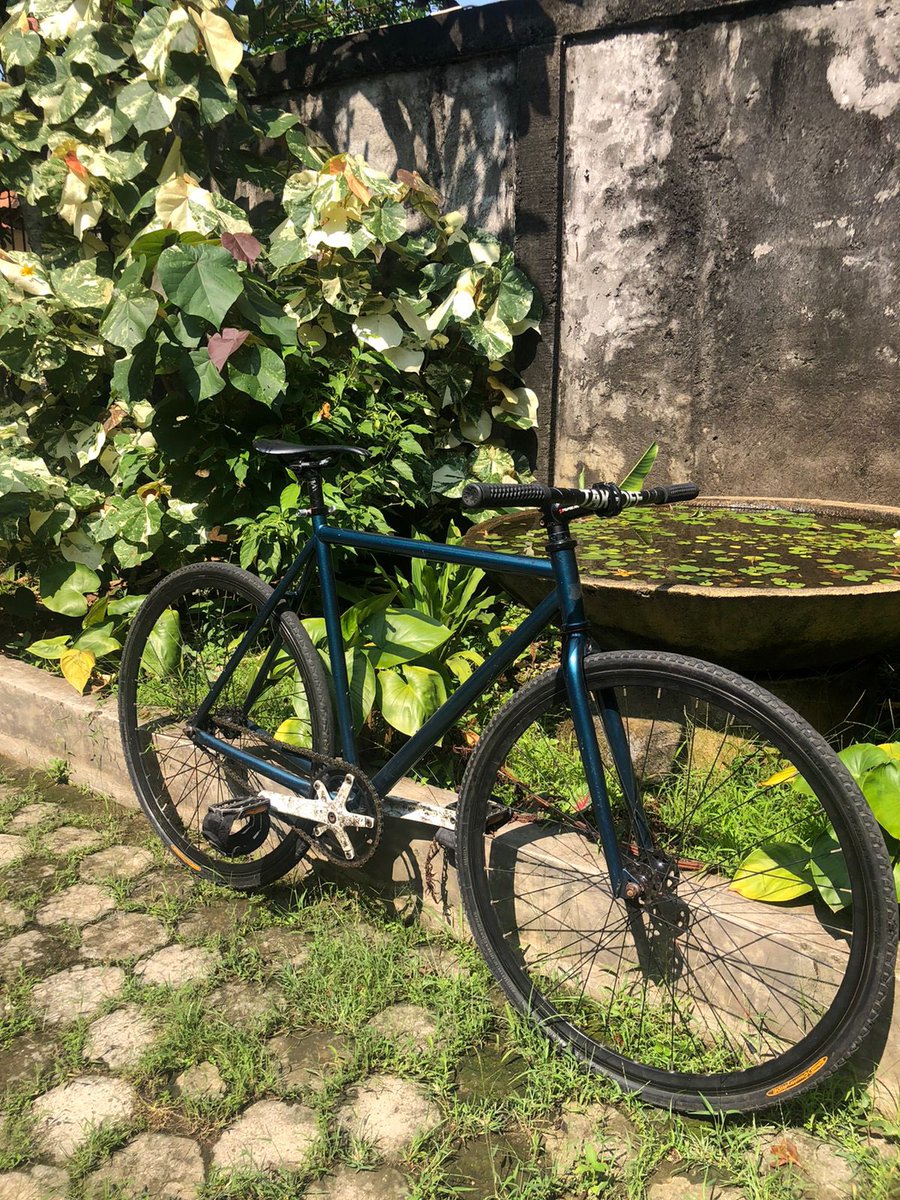 bbbbedul's tweet image. FORSALE!

WTS Moongoose maurice ala ala Tracklocross
-stem nuke
-saddle san marco
-stang takeoff bengkok
-grip vanscult
-ws bawaan weinnman
-ban continental country ride 700x28c
-crank set bawaan 46t
-cog 17t
-seatpost bawaan moongoose

PRICE : 3.400.000 nego
Lokasi Bogor #fnfjb