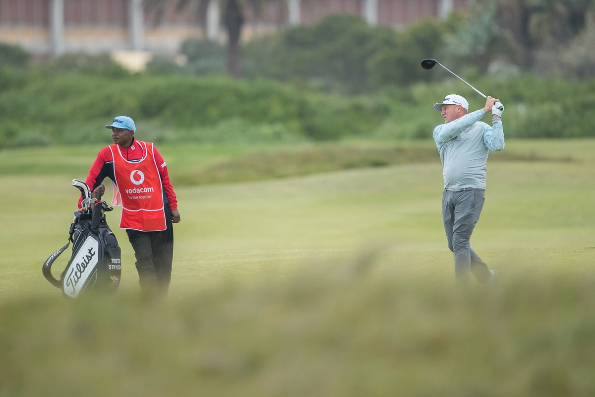 Sunshine_Tour's tweet photo. Tristen Strydom is now top of the leaderboard on round one of the @Vodacom Origins of Golf at Humewood Golf Club.๐๏ธโโ๏ธ๐๐ฟ๐ฆ
1 Tristen Strydom -4๐ฟ๐ฆ
2 Richard Joubert -3๐ฟ๐ฆ
3 Stuart Smith -2๐ง๐ผ
T4 James Kamte -1๐ฟ๐ฆ
#GreatnessBeginsHere #VodacomOriginsofGolf #HumewoodGolfClub https://t.co/7sUjSj2w0E