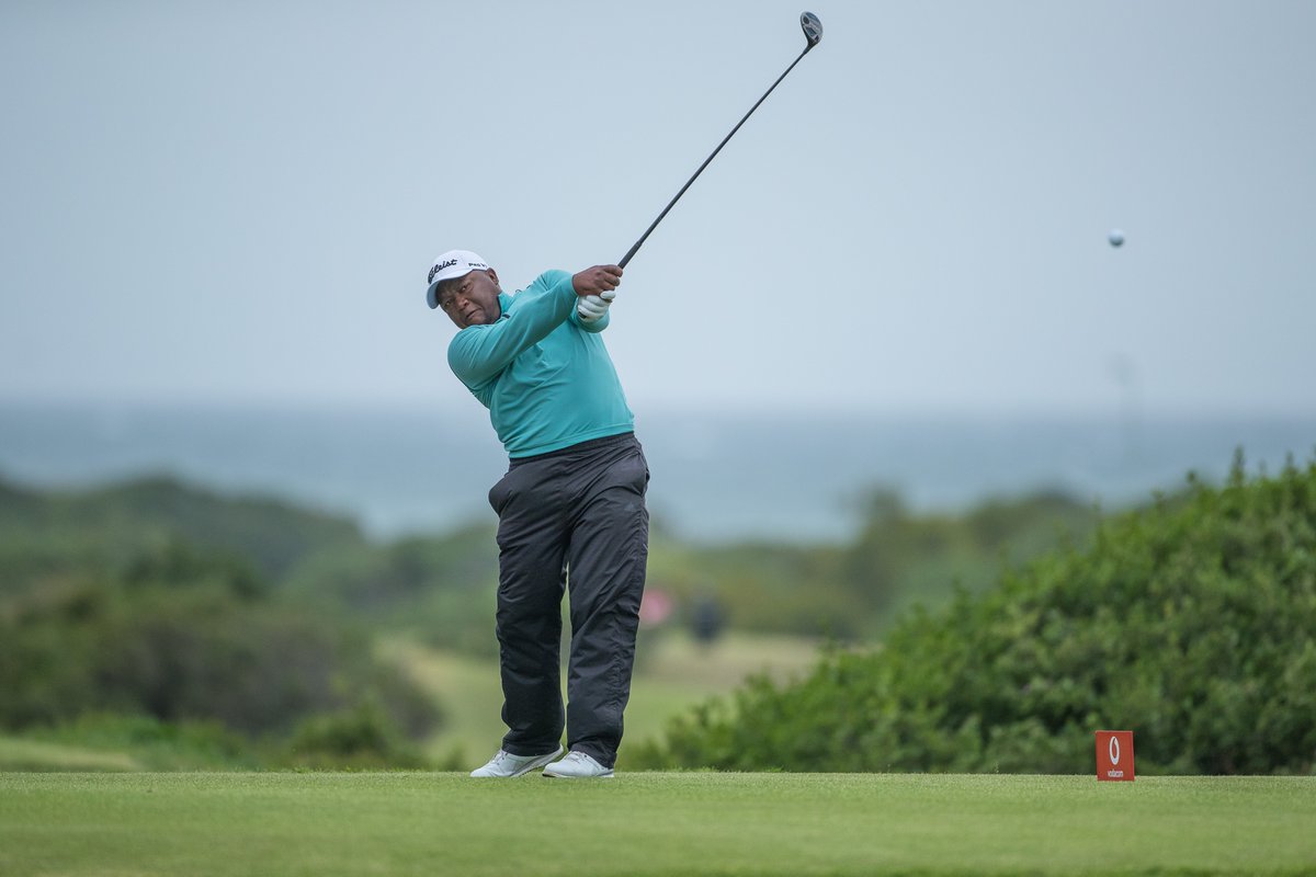 Sunshine_Tour's tweet photo. Tristen Strydom is now top of the leaderboard on round one of the @Vodacom Origins of Golf at Humewood Golf Club.๐๏ธโโ๏ธ๐๐ฟ๐ฆ
1 Tristen Strydom -4๐ฟ๐ฆ
2 Richard Joubert -3๐ฟ๐ฆ
3 Stuart Smith -2๐ง๐ผ
T4 James Kamte -1๐ฟ๐ฆ
#GreatnessBeginsHere #VodacomOriginsofGolf #HumewoodGolfClub https://t.co/7sUjSj2w0E