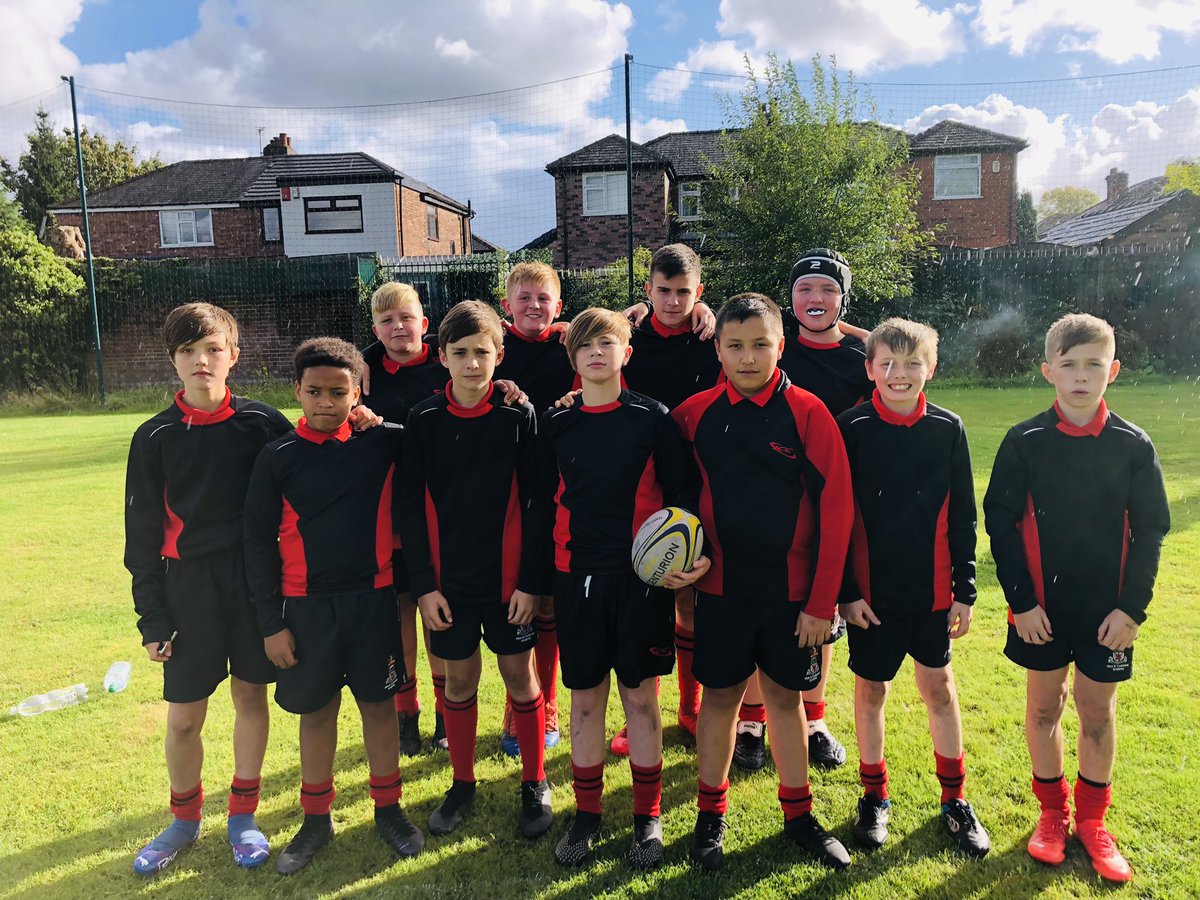 _ICAcademy1's tweet photo. A huge congratulations goes to our Y8 Rugby Team who competed in and won their first Salford Schools Rugby Tournament. 🏉 The team drew one match and won all others to successfully win the title. 🏆🥇Well done to all, congratulations and thank you to @MoorsideHigh for having us. https://t.co/TnIcHYhbvX