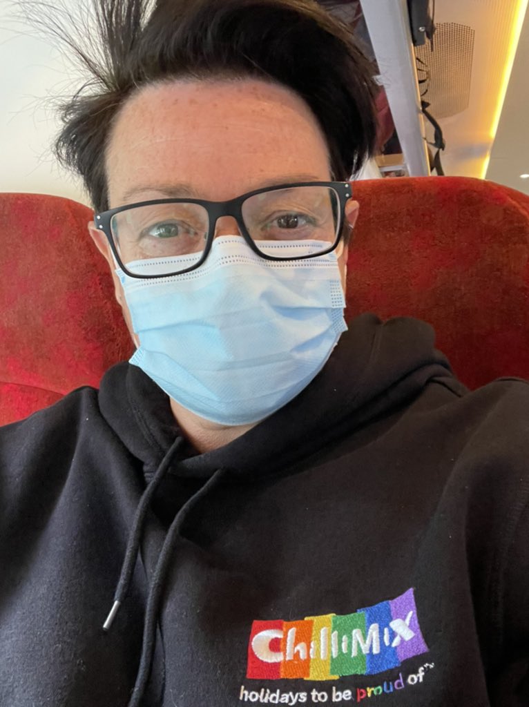 London Baby for the prestigious TTG Awards. So excited as it’s been over 2 years since I’ve been to a big awards night. Good luck to all the nominees, you’re all amazing!  Can’t wait to catch up with everyone <a href="/TTGMedia/">TTG</a>