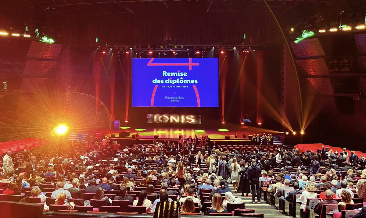 « Rien que » le Palais des Congrès pour la remise des diplômes 2020 de l’@isegmcs 🎉<a href="/Groupe_IONIS/">Groupe IONIS</a>🔥C’est beau, c’est grand ! #TeamIseg #ISEG #communication #marketing #digital