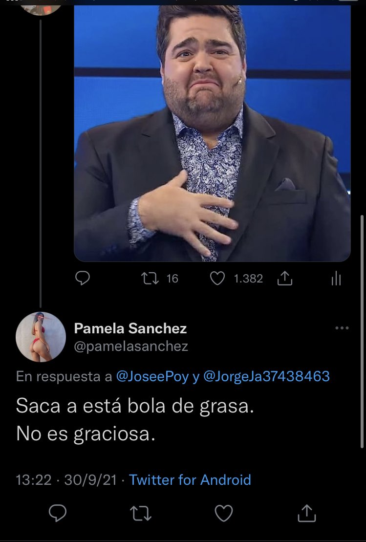 Respondí un tweet con un meme de BARASSI Y MIREN LO Q PUSO UNA fav si apoyas la pena de muerte