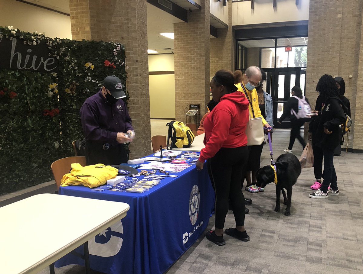 Dallas College PD Chaplains Larry and Edward out with Grace at Eastfield in Hive. Stop by and say hello they are here to serve the community.