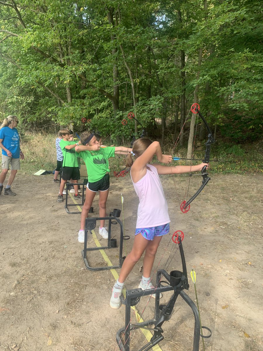 houston_5th's tweet photo. Archery! https://t.co/oRn5BPzfoL
