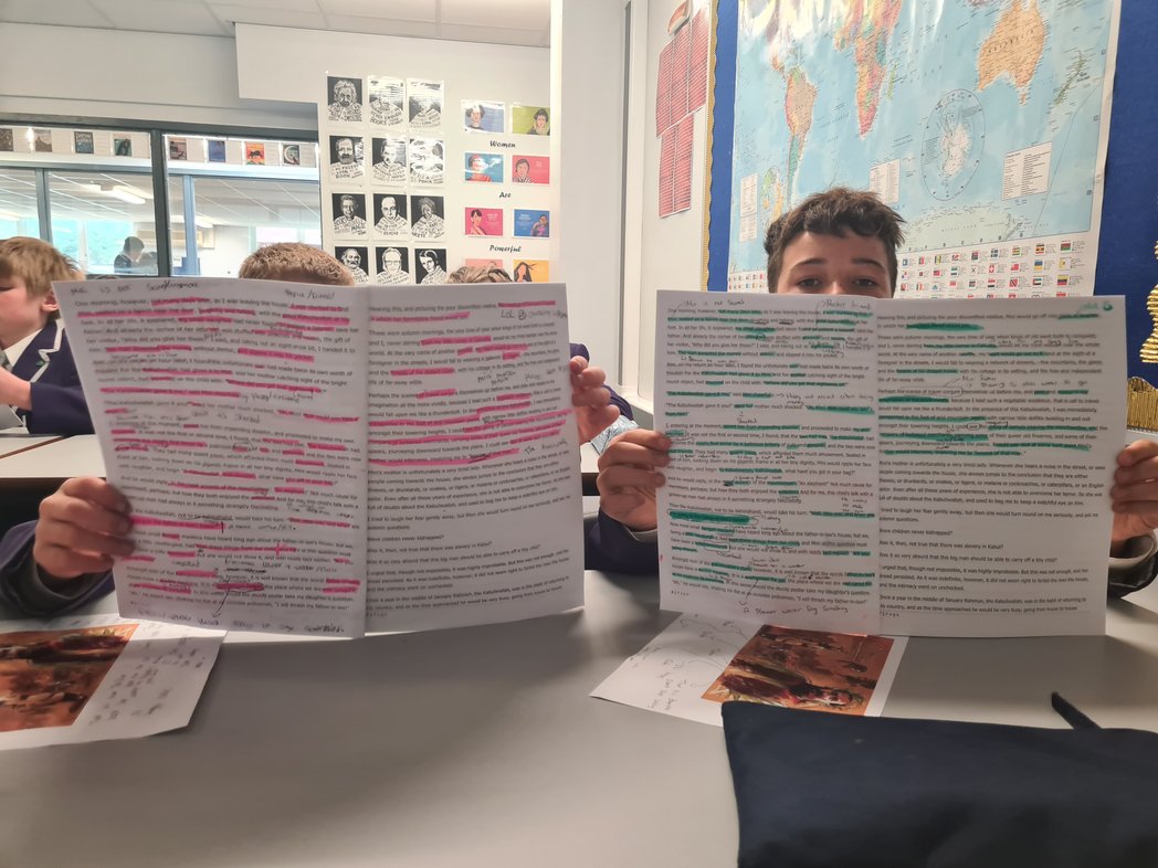 MissKaurAHS's tweet photo. Well done to 8H English who worked hard in our reading lesson. They love learning about the Kabuliwallah. How great are these notes? #ReadingRich @ZLynchAHS @MissCeney https://t.co/wiwqmd5JMw