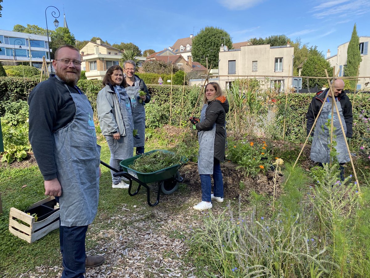 Sab_Brunel's tweet photo. Dreamteam immobilière : un séminaire « vraiment ensemble » pour se reconnecter. De l’énergie, de l’engagement et de la bonne humeur : merci à toutes et tous ⁦@AXAFrance⁩ #AXAAtoutCoeur https://t.co/wi9BTMACxa