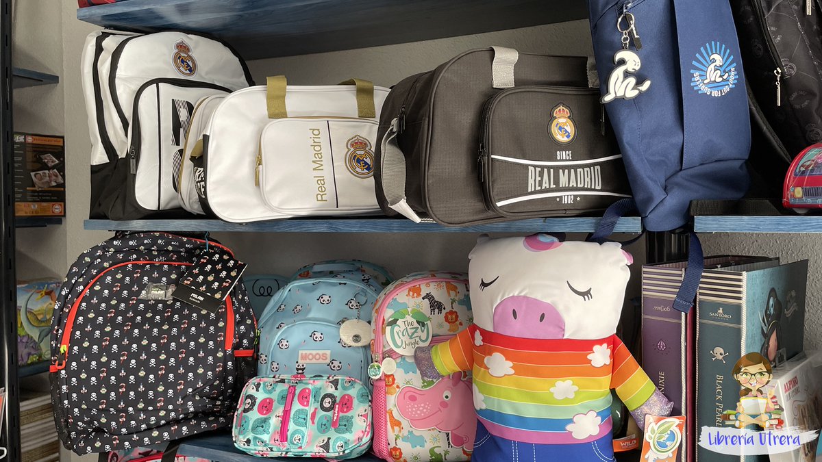 LibreriaUtrera's tweet photo. 💡 IDEAS MOLONAS OTOÑALES
➡️ Moni y Carmen os dejan por aquí unas cositas que sabemos que os van a gustar:
📒 Papelería #LovelyStory y #Milán
🦕 Fiebre Jurásica
🎒 Mochilas y Puzles #EducaBorras
👸🏻 ¡Y es que somos #LaLibreríaMolona! https://t.co/Rys5YLRNb1