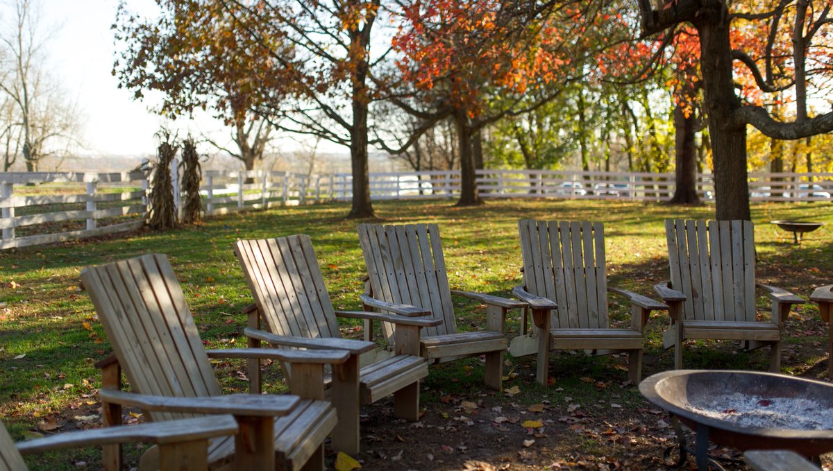 shakervillageky's tweet photo. Fall is the perfect time to visit Shaker Village. You can be as relaxed or as active as you want with historic tours, hiking, great food, riverboat and hayrides. Book a fall break, staycation or weekend escape now https://t.co/8DPJ45yM0p
#ShakerVillageKY #FallEscapes #FallBreak https://t.co/z4IMVIuFLa
