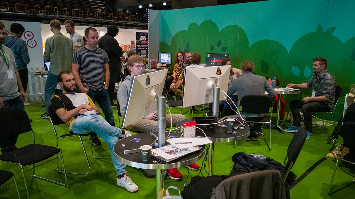Game Hub Denmark start-ups are prototyping their games today at Viborg Game Expo.

Stress-testing; identifying crashes; pitching - exhibitions push the developer to polish their game production.

Later on today at the expo: MeatUp - Games industry talks and networking!