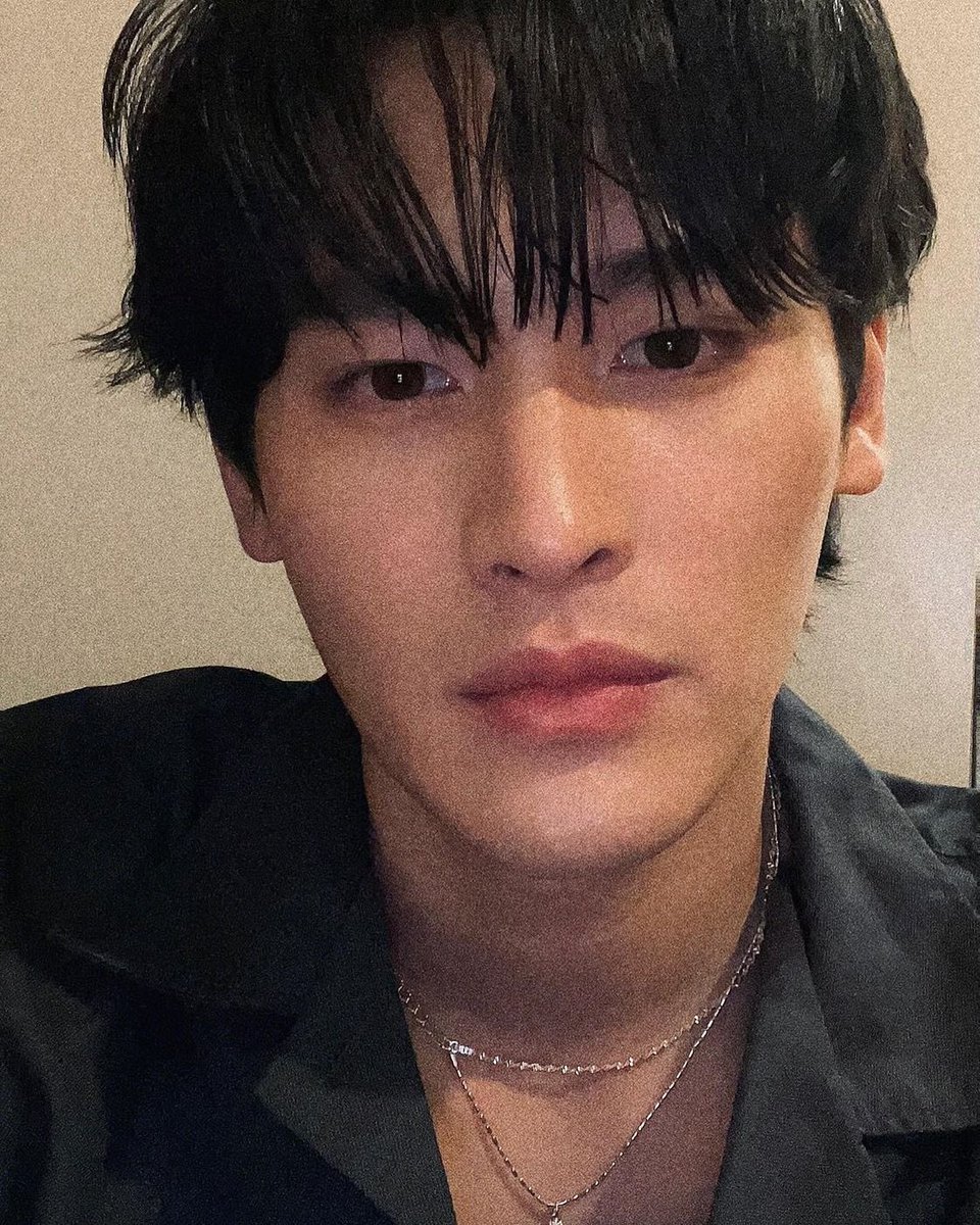 tayinanew_'s tweet photo. 𝐻𝒾 , 𝐼 𝓁𝑜𝓋𝑒 𝓎𝑜𝓊  🖤

[ #blselcaday #blselfie #blsd ] https://t.co/mrO8lE3TPj