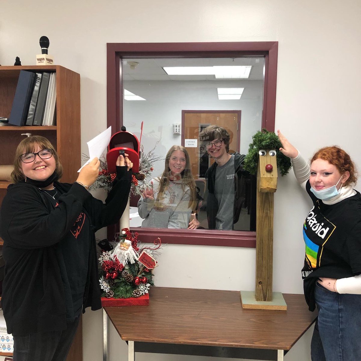 WQTRTigerRadio's tweet photo. It’s starting to look pretty festive here in Tiger Radio! But we still need more decorations! If you’d like to donate, DM us or email us at wqtr@hctnschools.com!🎄 https://t.co/krLbKXjWIv