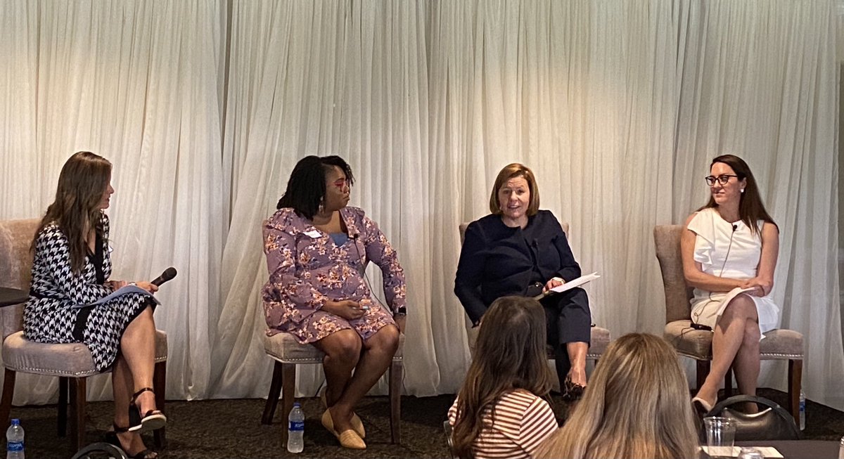 ⁦<a href="/AspireJohnsonCo/">Aspire Economic Development + Chamber Alliance</a>⁩ Women Leaders workshop weakling up with panel discussion on branding and self-promotion. Thanks Tiffany Atkinson, Carole Casto and ⁦Courtney Zaugg⁩ for sharing their experience and lessons. Expertly moderated by Marisol Sanchez.