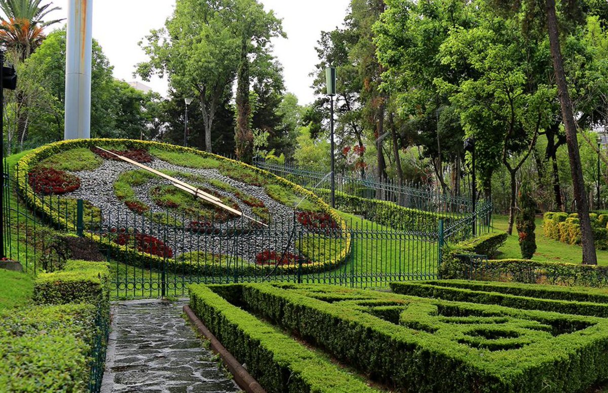 Parque Hundido. Pocos saben que su historia se rastrea en 1608, en aquel momento la colonia Del Valle se encontraba ubicada a las afueras de la capital mexicana, cerca del pueblo de Mixcoac.