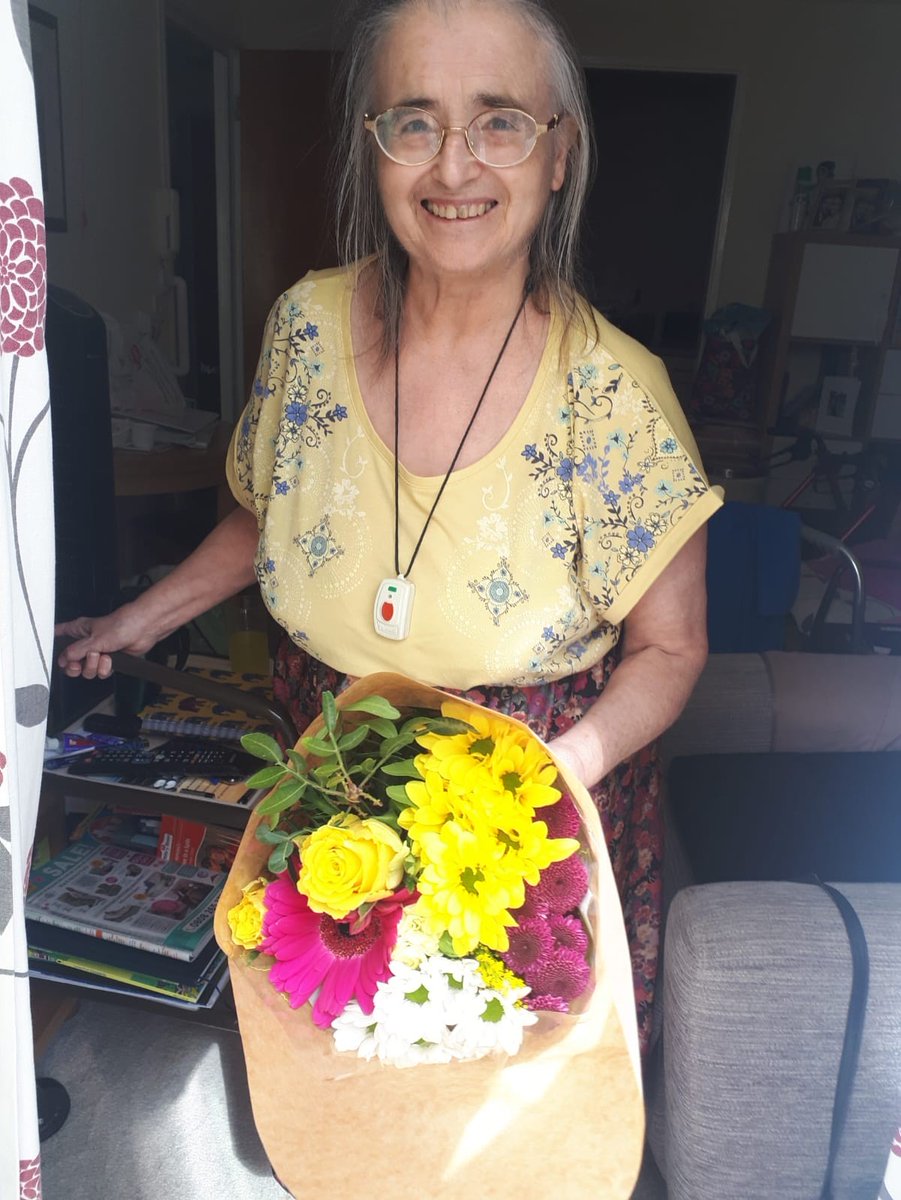 today is #InternationalDayofOlderPersons There's a variety of activities for older residents in BS3 inc our wonderful Monday Club that runs from #Mezzaluna Italian Restaurant every 1st and 3rd Mon of the month.
For details contact steph.atkins@bs3community.org.uk or 0117 9231039