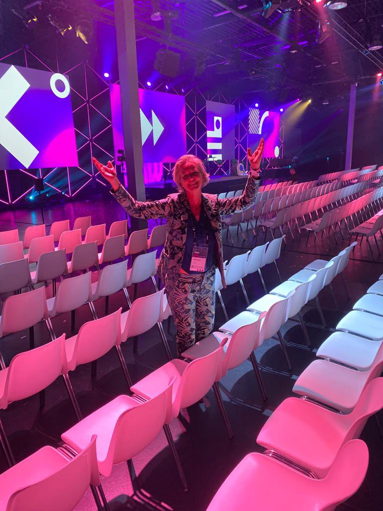 Ready for <a href="/doorn/">Louise Doorn</a> roast? Vision stage at 15:30 #tnwconference