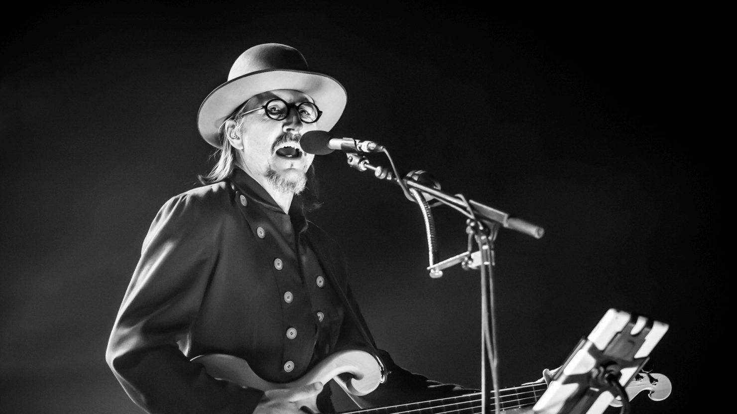 Happy Birthday Les Claypool: Performing Live With Primus In 1997  