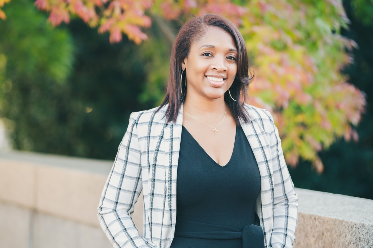 VCUHSLibrary's tweet photo. Join us for another #HowToTalk by #Postdocs Oct. 4th! Arnethea Sutton, PhD, will discuss how to create your professional Twitter account and curate engaging content! Register here: https://t.co/PYc8D9YHHI @VCU_CCTR @VCUresearch @VCUHSLibrary @VCU_PDA #AcademicTwitter #VCU #MCV https://t.co/1TvijFFUrH
